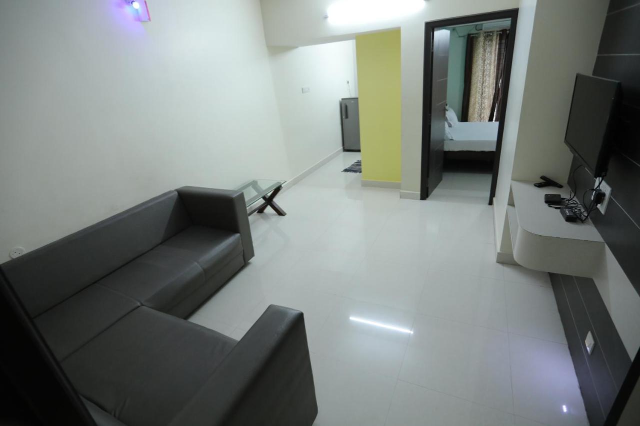 Moonlight Residency Hotel Tiruchirappalli ภายนอก รูปภาพ
